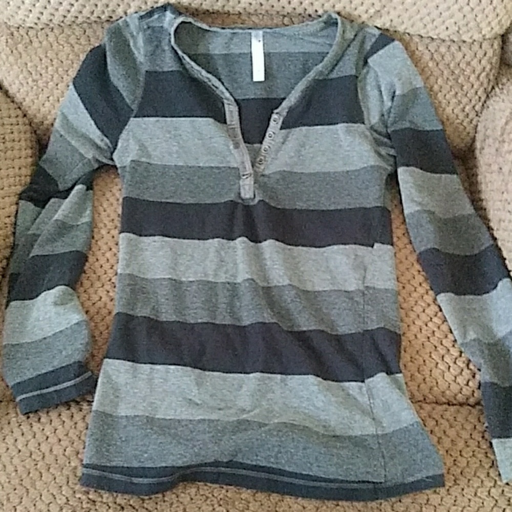 Long sleeve striped shirt